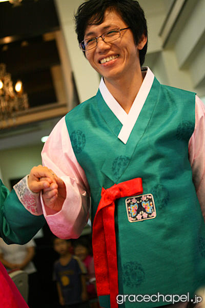 金英秀兄 李小暎姉の結婚祝い 写真2 竜ヶ崎 グレイスチャペル プロテスタント キリスト教会 茨城県 竜ヶ崎市